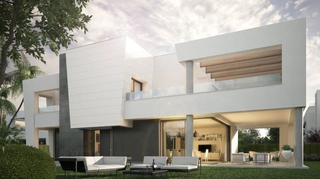 4 sovrum Villa till salu i San Pedro de Alcantara, Marbella med pool garage - 1 760 000 € (Ref: 10001821)