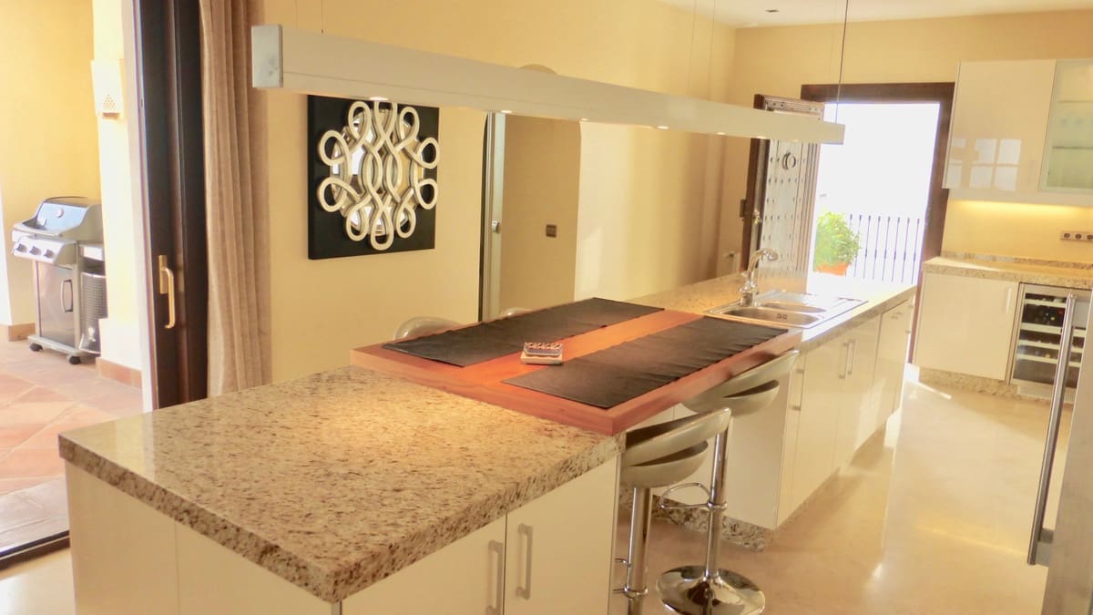 6 camera da letto Villa in vendita in Benahavis con piscina garage - 3.450.000 € (Rif: 10001822)
