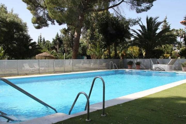 2 quarto Apartamento para venda em Puerto Banus com piscina - 475 000 € (Ref: 10001823)