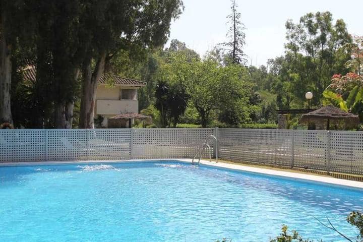 2 quarto Apartamento para venda em Puerto Banus com piscina - 475 000 € (Ref: 10001823)