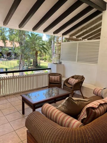 2 quarto Apartamento para venda em Puerto Banus, Marbella com piscina - 475 000 € (Ref: 10001823)