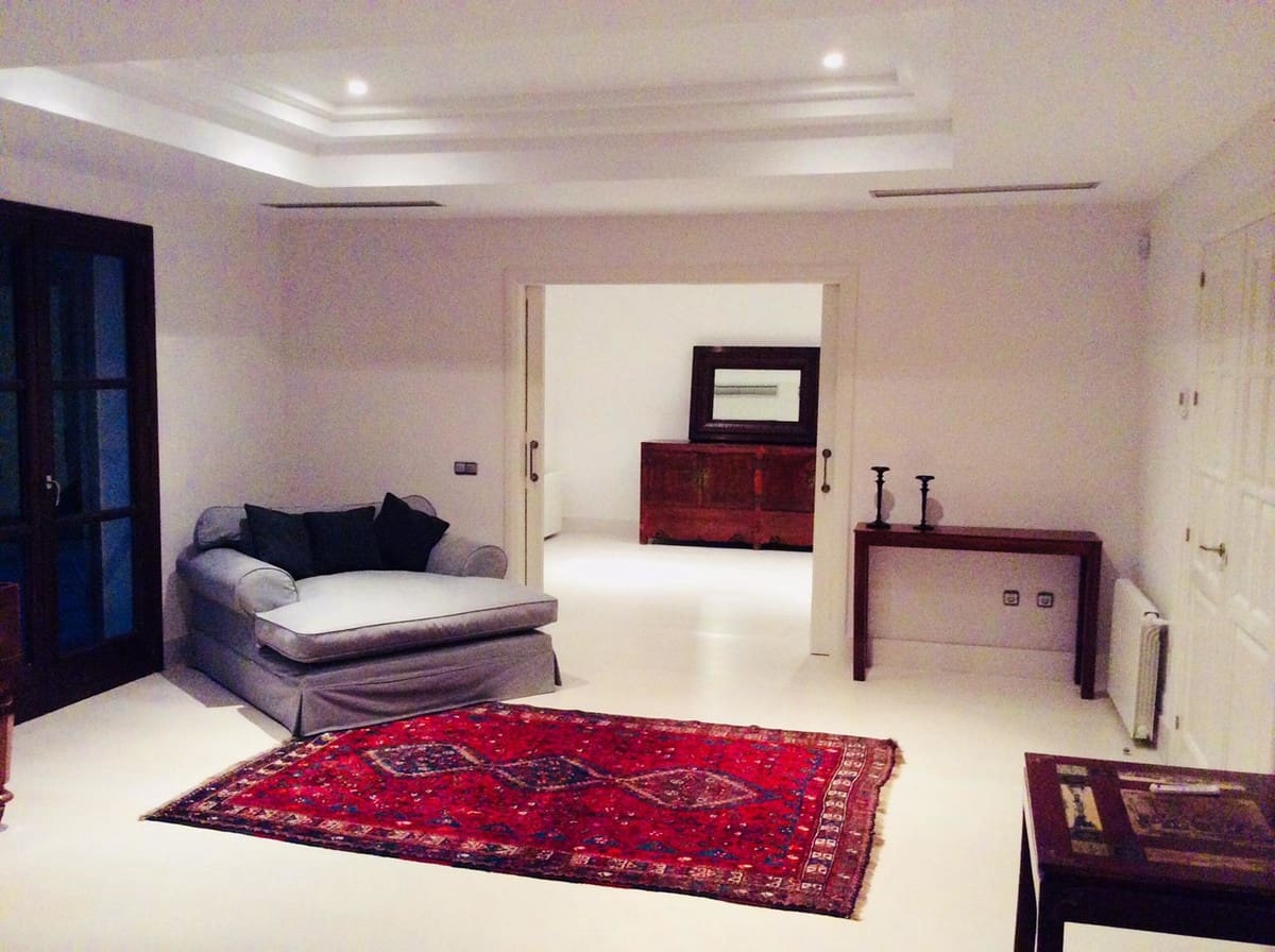 6 Zimmer Villa zu verkaufen in Guadalmina mit Pool Garage - 4.900.000 € (Ref: 10001826)