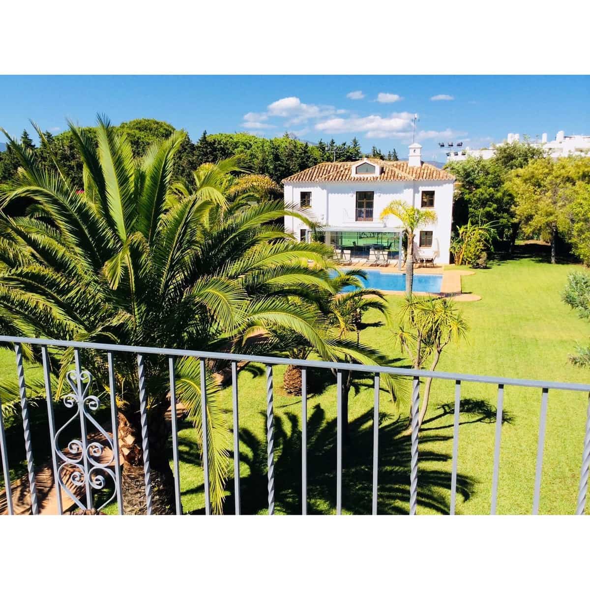 6 Zimmer Villa zu verkaufen in Guadalmina mit Pool Garage - 4.900.000 € (Ref: 10001826)