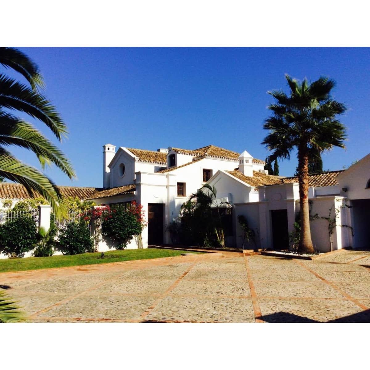 6 Zimmer Villa zu verkaufen in Guadalmina mit Pool Garage - 4.900.000 € (Ref: 10001826)