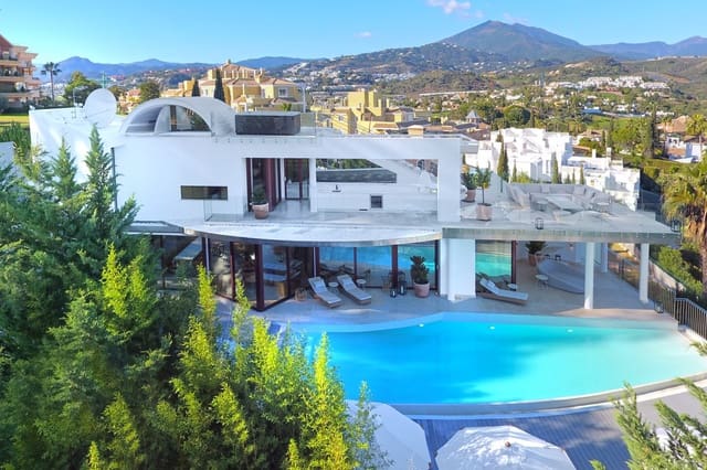 7 soverom Villa til salgs i Nueva Andalucia, Marbella med svømmebasseng garasje - € 4 400 000 (Ref: 10001827)