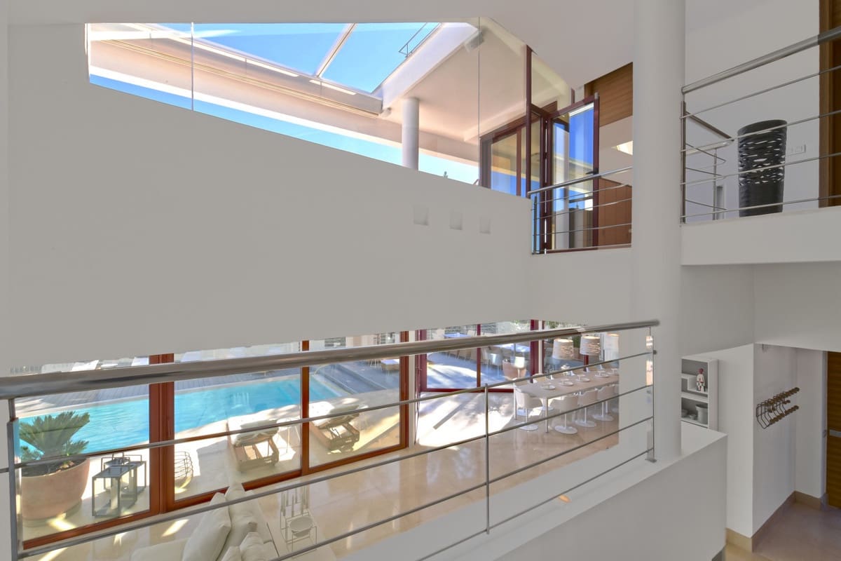 7 soverom Villa til salgs i Nueva Andalucia med svømmebasseng garasje - € 4 400 000 (Ref: 10001827)
