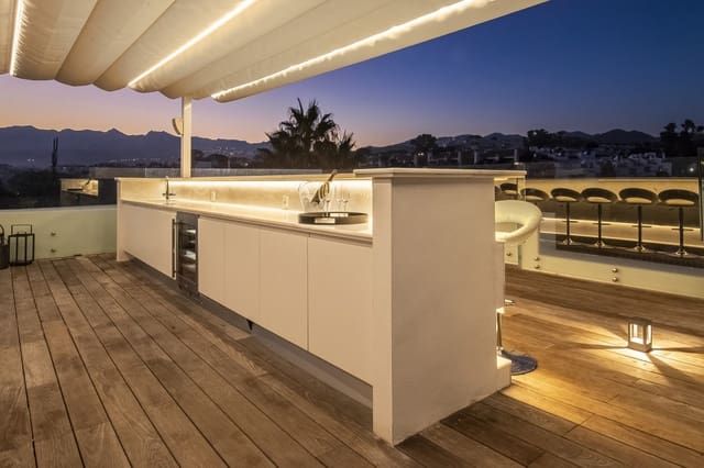 6 slaapkamer Villa te koop in Marbella met zwembad garage - € 6.500.000 (Ref: 10001828)