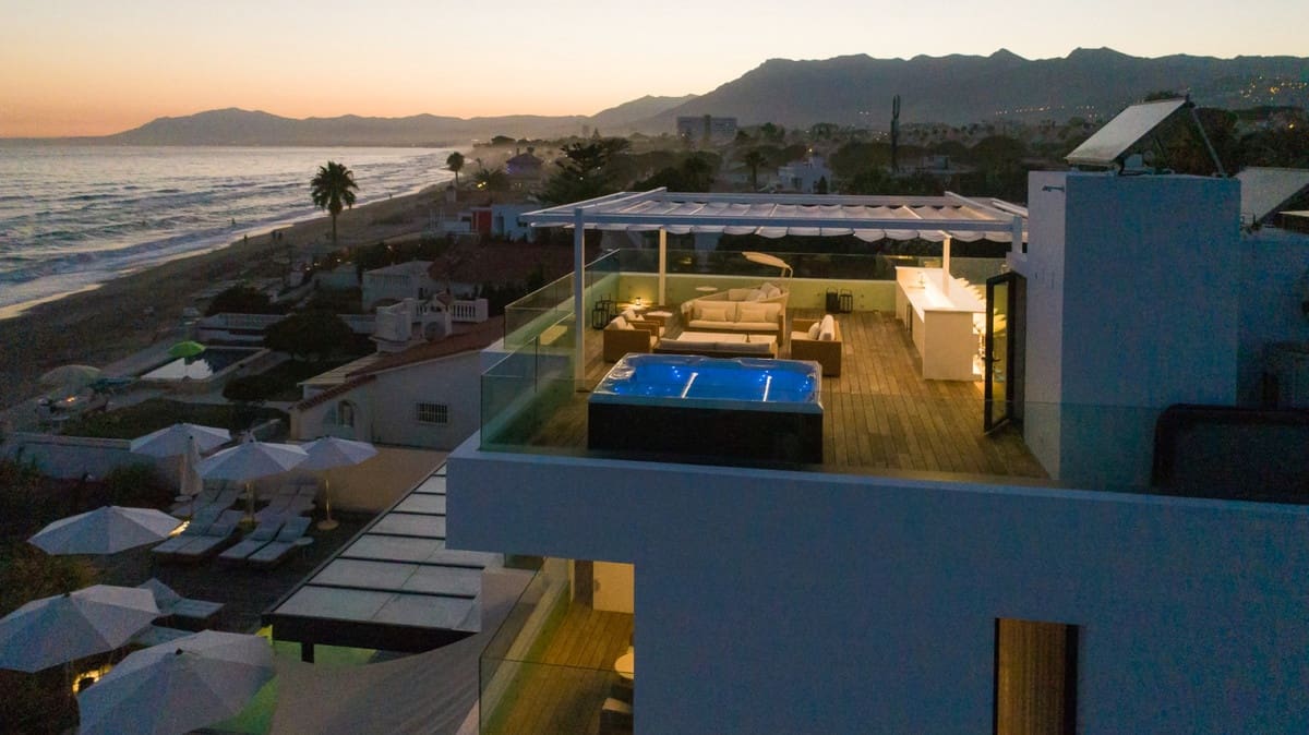 6 slaapkamer Villa te koop in Marbella met zwembad garage - € 6.500.000 (Ref: 10001828)