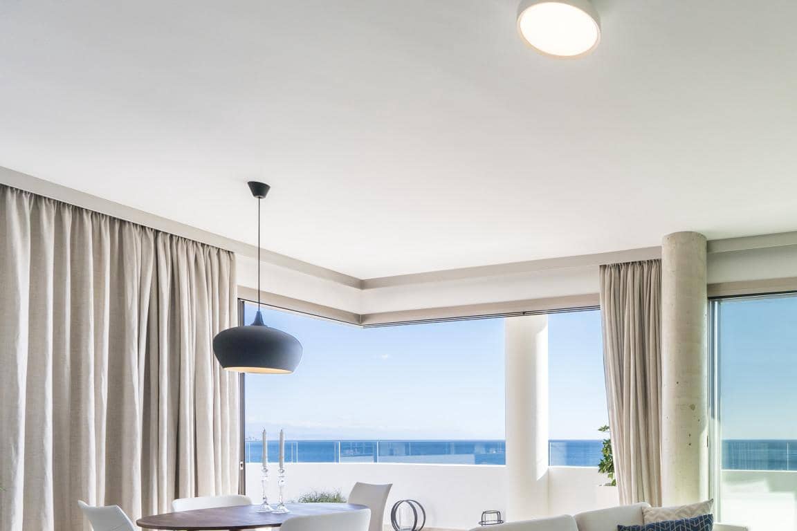 Apartamento de 3 habitaciones en Mijas Costa en venta con piscina garaje - 895.000 € (Ref: 10001832)