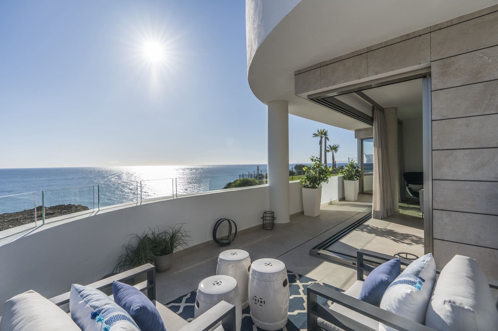 Apartamento de 3 habitaciones en Mijas Costa en venta con piscina garaje - 895.000 € (Ref: 10001832)