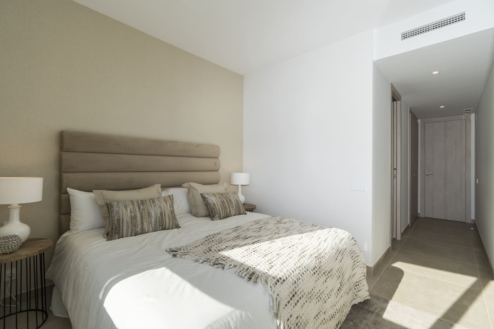 Apartamento de 3 habitaciones en Mijas Costa en venta con piscina garaje - 895.000 € (Ref: 10001832)