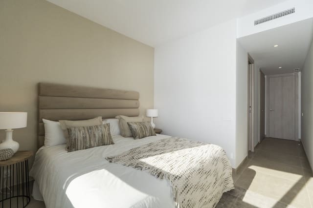 Apartamento de 3 habitaciones en Mijas Costa, Mijas en venta con piscina garaje - 895.000 € (Ref: 10001832)