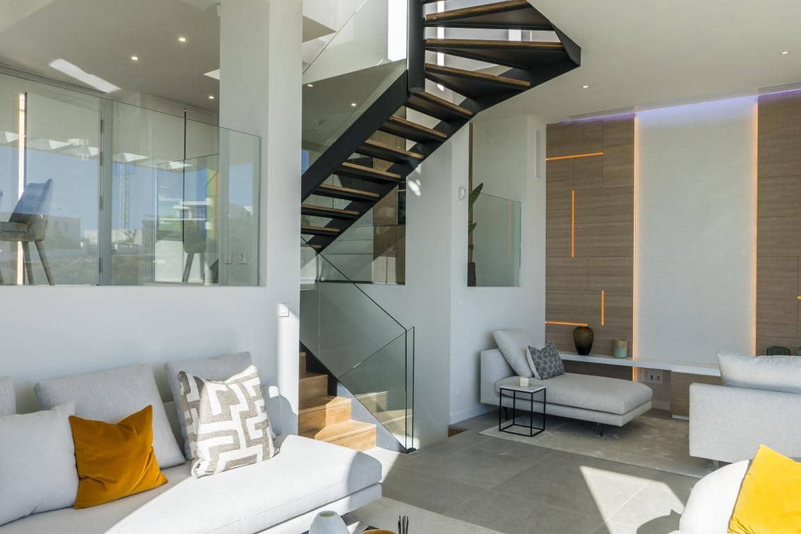 3 bedroom Villa for sale in Marbella with pool garage - € 980,000 (Ref: 10001833)