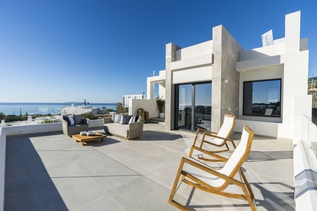 3 sypialnia Willa na sprzedaż w Marbella z basenem garażem - 980 000 € (Ref: 10001833)