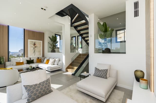 3 sypialnia Willa na sprzedaż w Marbella z basenem garażem - 980 000 € (Ref: 10001833)