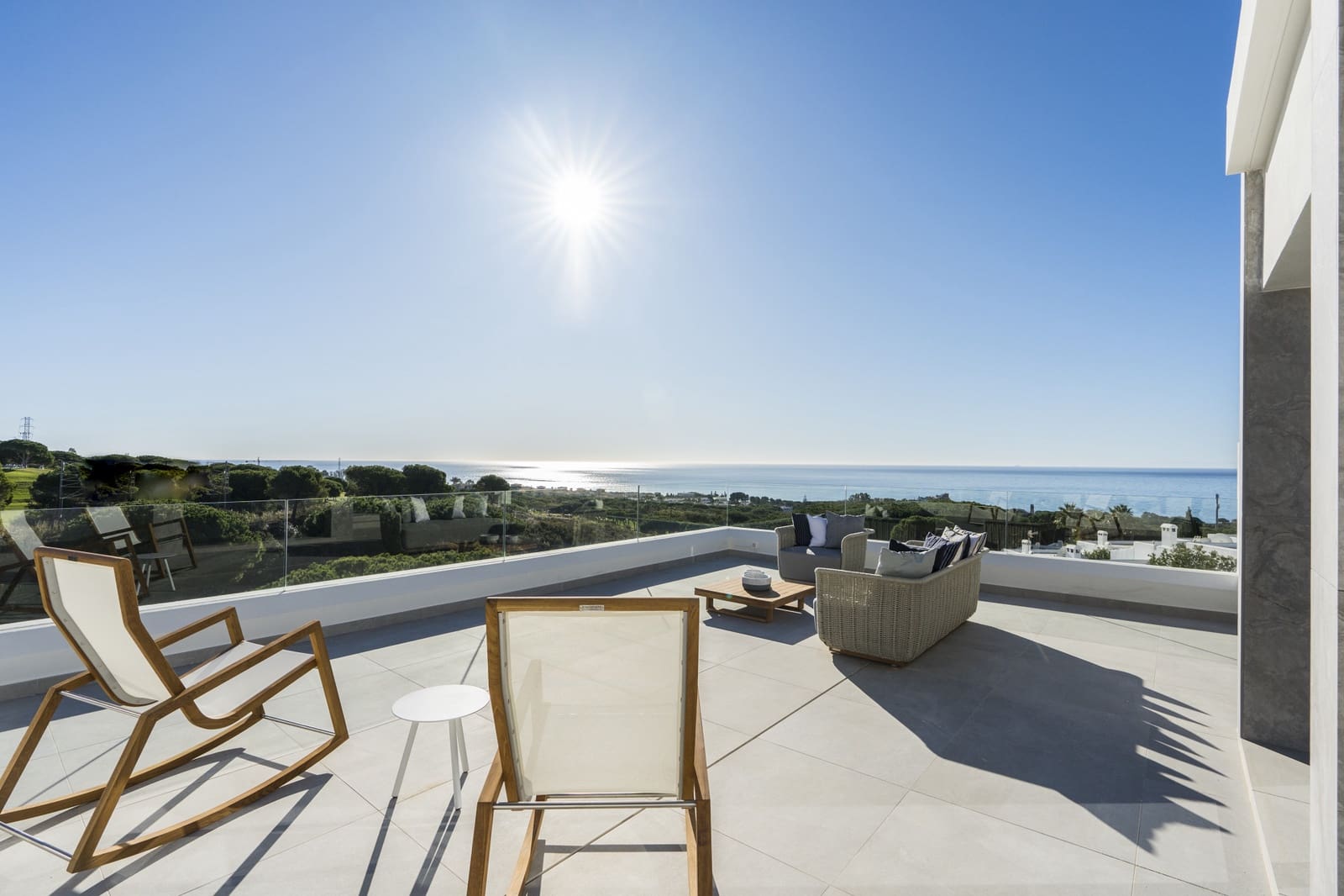 3 bedroom Villa for sale in Marbella with pool garage - € 980,000 (Ref: 10001833)