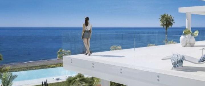 3 soveværelse Lejlighed til salg i Marbella med swimmingpool - € 2.675.000 (Ref: 10001840)