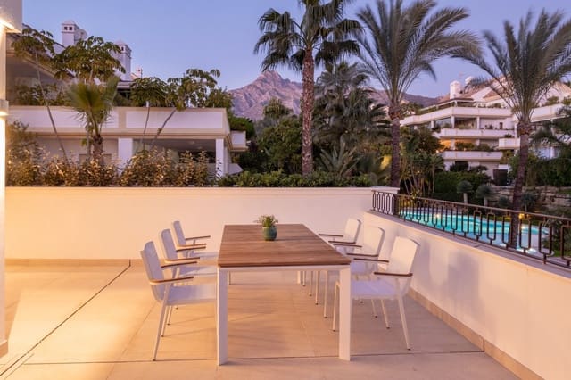 3 chambre Appartement à vendre à Marbella avec piscine garage - 995 000 € (Ref: 10001843)