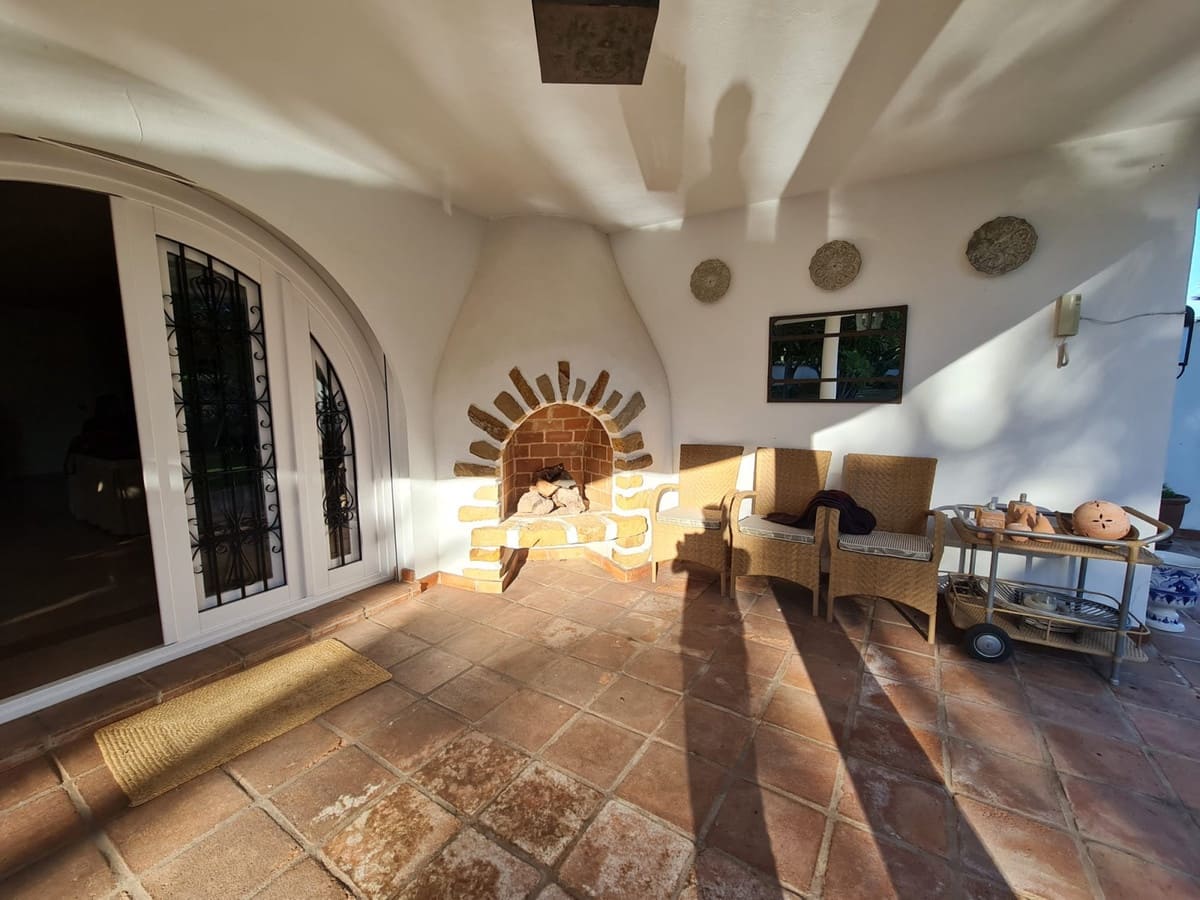 3 sovrum Villa till salu i Marbella med pool garage - 2 950 000 € (Ref: 10001847)