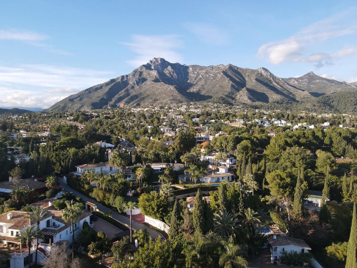 3 sovrum Villa till salu i Marbella med pool garage - 2 950 000 € (Ref: 10001847)