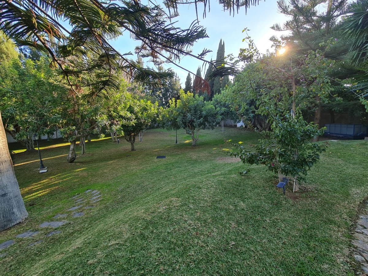 3 sovrum Villa till salu i Marbella med pool garage - 2 950 000 € (Ref: 10001847)
