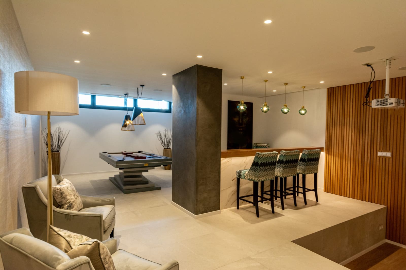 4 soverom Villa til salgs i Nueva Andalucia med svømmebasseng garasje - € 2 600 000 (Ref: 10001852)