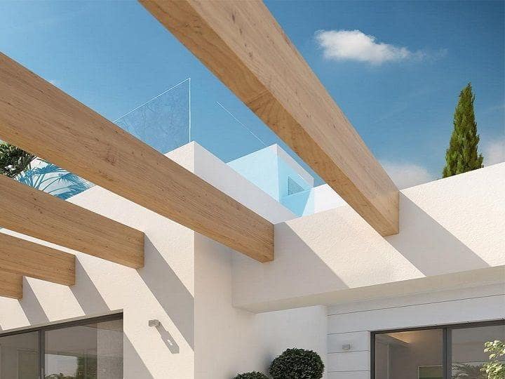 4 bedroom Villa for sale in Marbella with pool garage - € 1,600,000 (Ref: 10001871)
