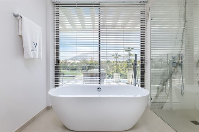 9 soveværelse Villa til salg i Nueva Andalucia, Marbella med swimmingpool garage - € 11.800.000 (Ref: 10001873)