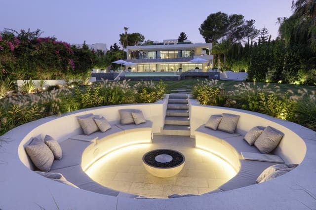 9 soveværelse Villa til salg i Nueva Andalucia, Marbella med swimmingpool garage - € 11.800.000 (Ref: 10001873)