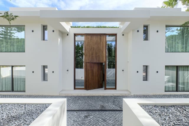 9 soveværelse Villa til salg i Nueva Andalucia, Marbella med swimmingpool garage - € 11.800.000 (Ref: 10001873)