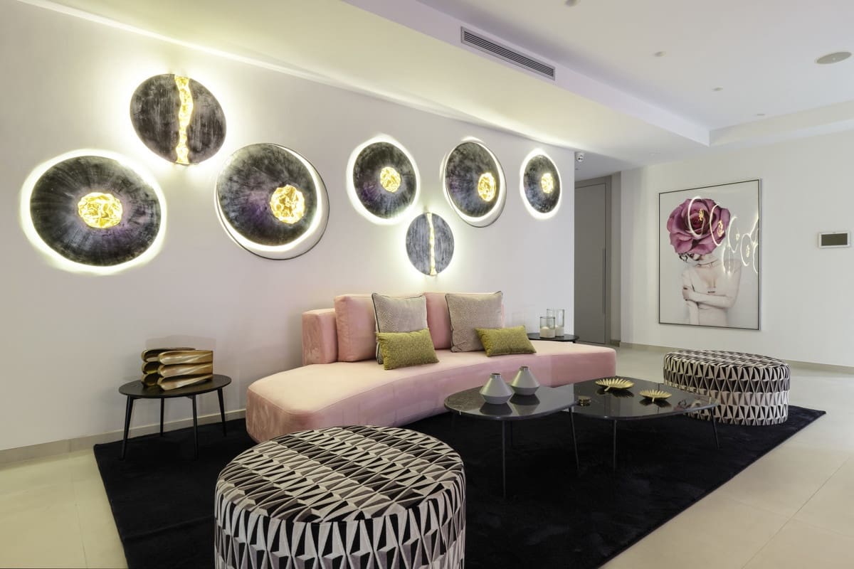 9 sypialnia Willa na sprzedaż w Nueva Andalucia z basenem garażem - 11 800 000 € (Ref: 10001873)