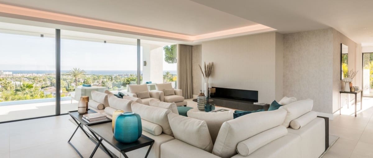 4 slaapkamer Villa te koop in El Paraiso met zwembad garage - € 3.650.000 (Ref: 10001874)