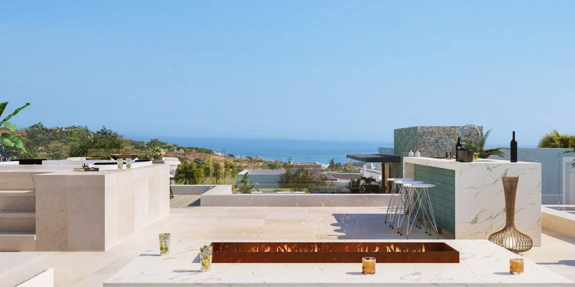 4 bedroom Villa for sale in Estepona with pool garage - € 1,395,000 (Ref: 10001876)
