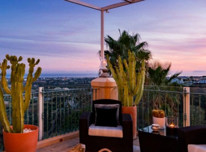 Ático de 5 habitaciones en Benahavís en venta con piscina garaje - 1.250.000 € (Ref: 10001879)