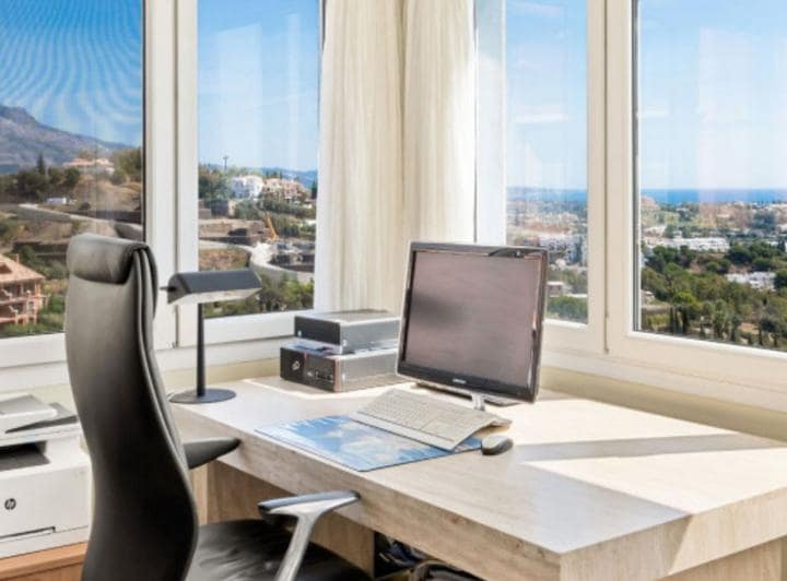 Ático de 5 habitaciones en Benahavís en venta con piscina garaje - 1.250.000 € (Ref: 10001879)