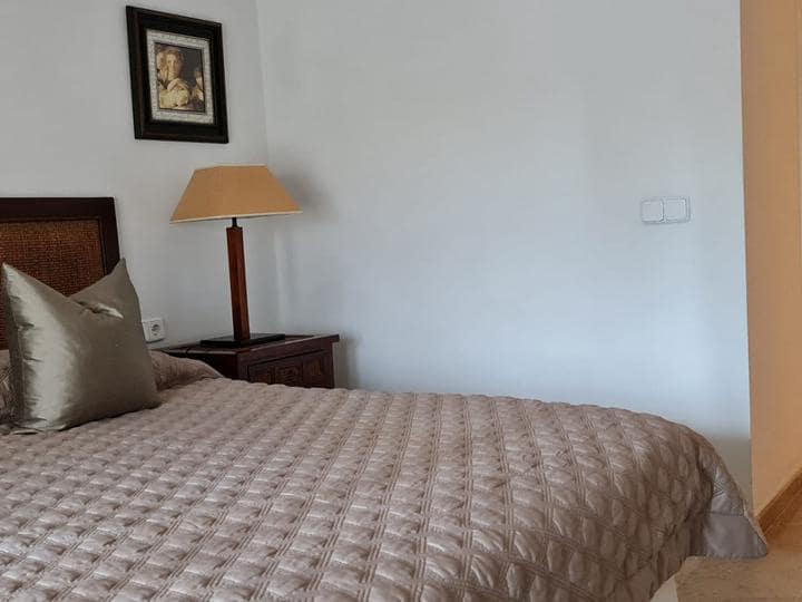 2 chambre Appartement à vendre à Nueva Andalucia avec piscine garage - 385 000 € (Ref: 10001882)