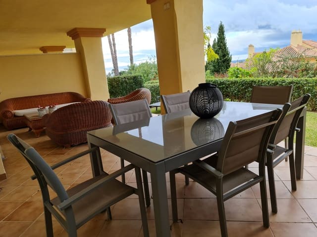 2 chambre Appartement à vendre à Nueva Andalucia, Marbella avec piscine garage - 385 000 € (Ref: 10001882)