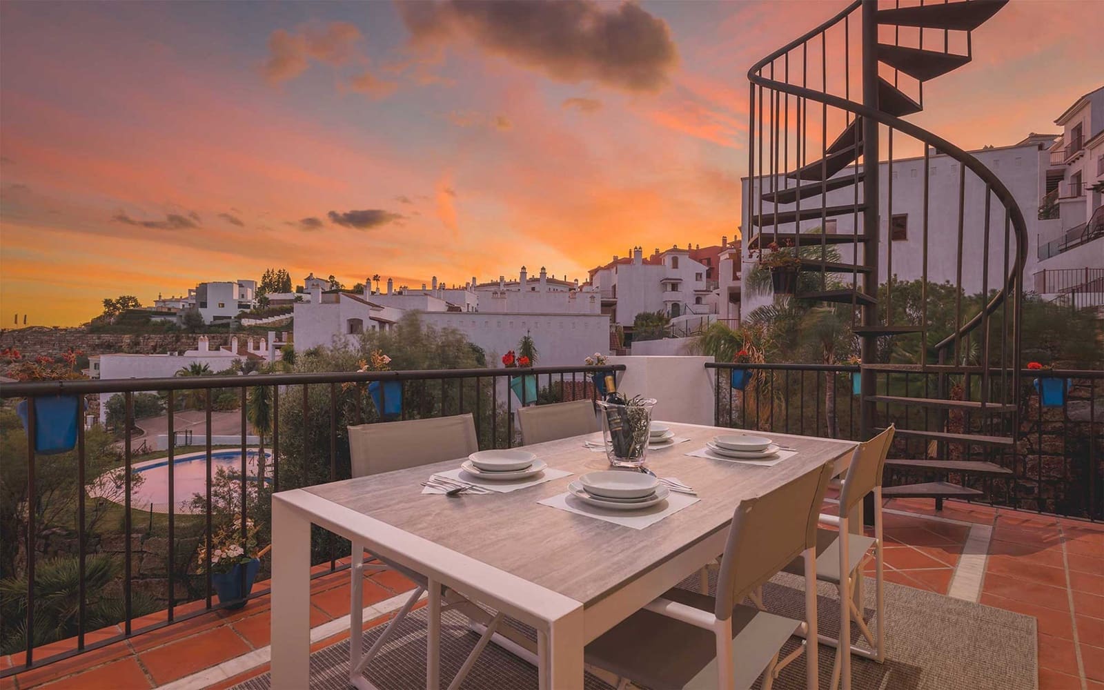 3 slaapkamer Appartement te koop in Marbella met zwembad garage - € 320.000 (Ref: 10001886)