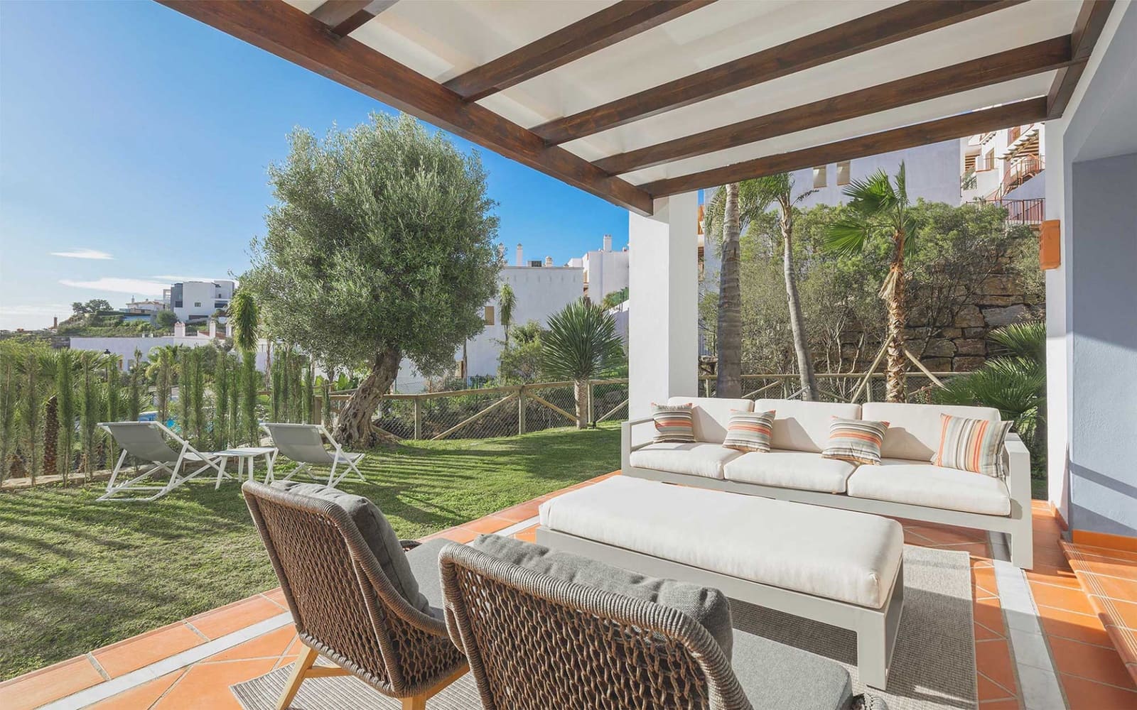 3 slaapkamer Appartement te koop in Marbella met zwembad garage - € 320.000 (Ref: 10001886)