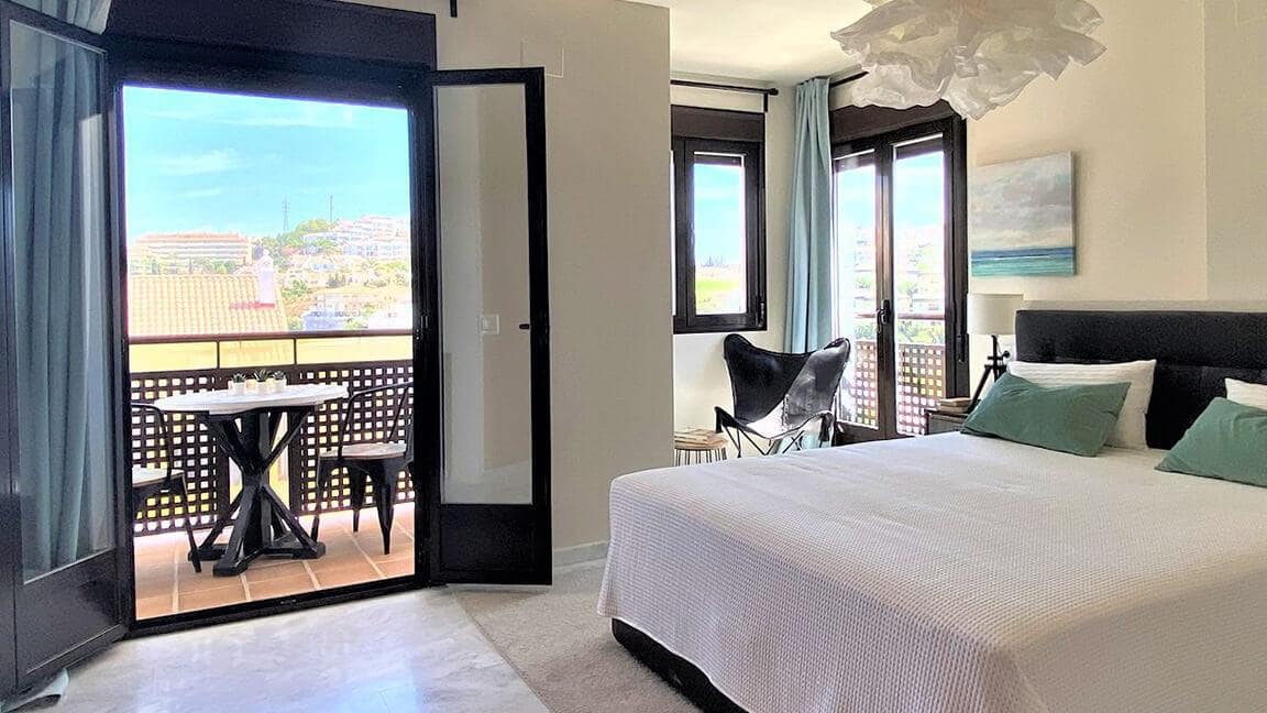 3 soveværelse Lejlighed til salg i La Cala de Mijas med swimmingpool garage - € 305.000 (Ref: 10001887)