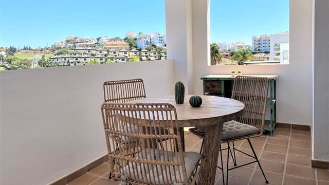 3 soveværelse Lejlighed til salg i La Cala de Mijas, Mijas med swimmingpool garage - € 305.000 (Ref: 10001887)