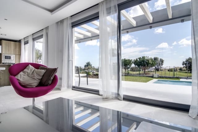 3 bedroom Villa for sale in Marbella with pool garage - € 850,000 (Ref: 10001890)