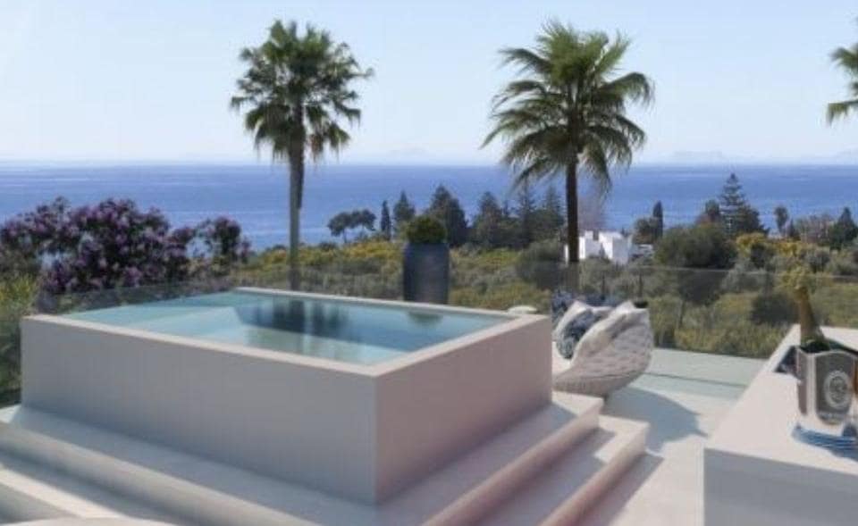 5 slaapkamer Villa te koop in Marbella met zwembad garage - € 1.950.000 (Ref: 10001895)