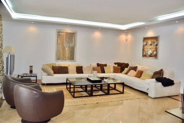 4 soverom Leilighet til salgs i Marbella med svømmebasseng garasje - € 1 155 000 (Ref: 10001896)