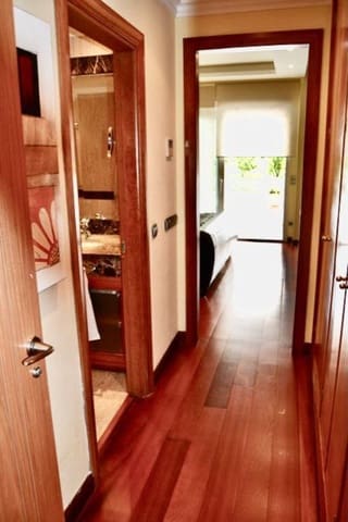 4 soverom Leilighet til salgs i Marbella med svømmebasseng garasje - € 1 155 000 (Ref: 10001896)