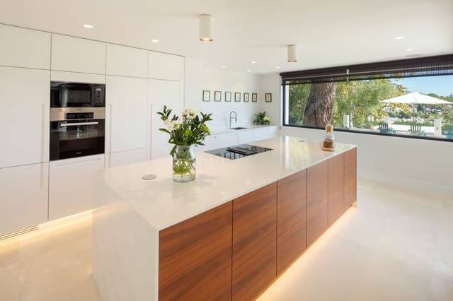 6 soveværelse Villa til salg i Marbella med swimmingpool garage - € 4.200.000 (Ref: 10001901)
