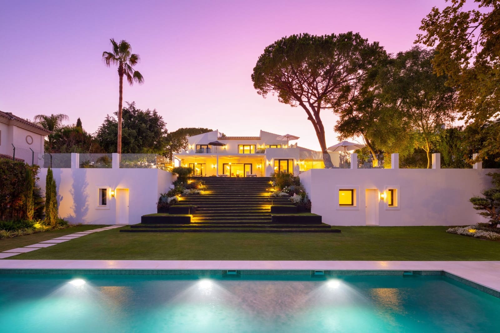 6 sypialnia Willa na sprzedaż w Marbella z basenem garażem - 4 200 000 € (Ref: 10001901)