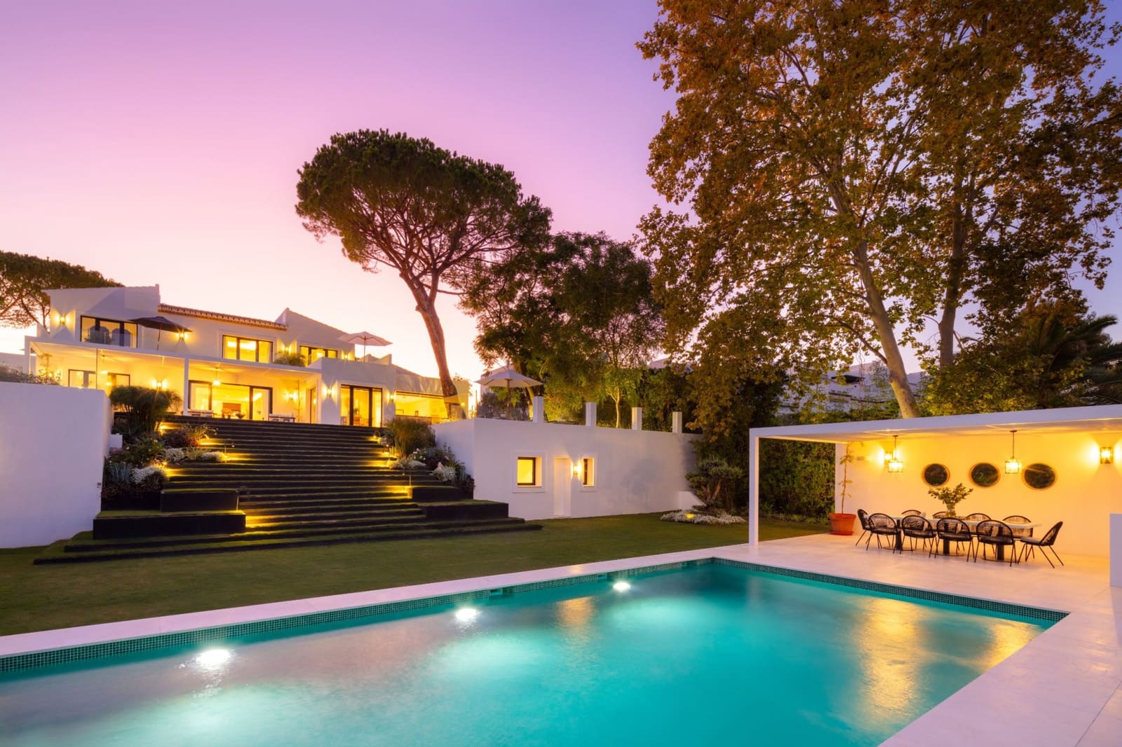 6 sypialnia Willa na sprzedaż w Marbella z basenem garażem - 4 200 000 € (Ref: 10001901)