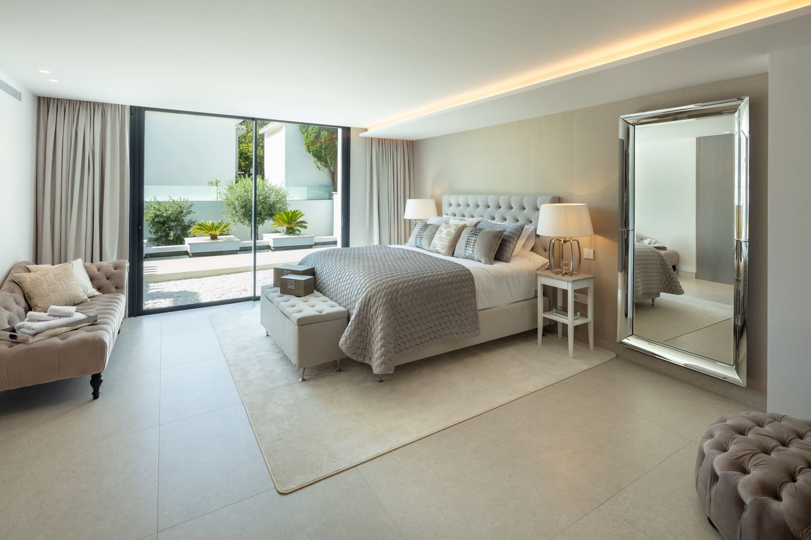 5 Zimmer Villa zu verkaufen in Marbella mit Pool Garage - 3.950.000 € (Ref: 10001903)