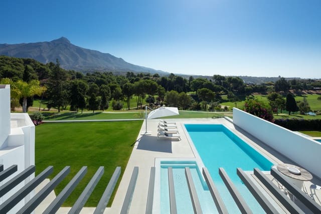 5 Zimmer Villa zu verkaufen in Marbella mit Pool Garage - 3.950.000 € (Ref: 10001903)